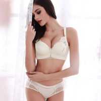 Erdemli'den Heyecan Verici Escort Bayanlar