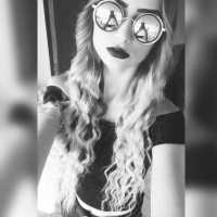 Erdemli'nin İnce Beli ve Kahverengi Gözlü Çekici Güzeli